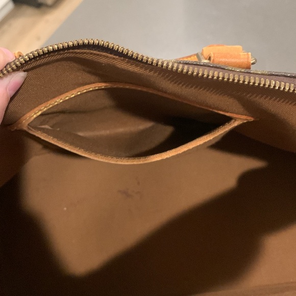 Authentic LV Louis Vuitton monogram Alma PM with date code VI 0993 - Picture 11 of 13